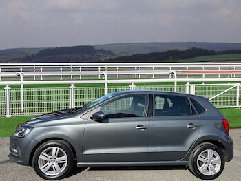 Used Volkswagen Polo 2017 for sale - 77665390: Photo