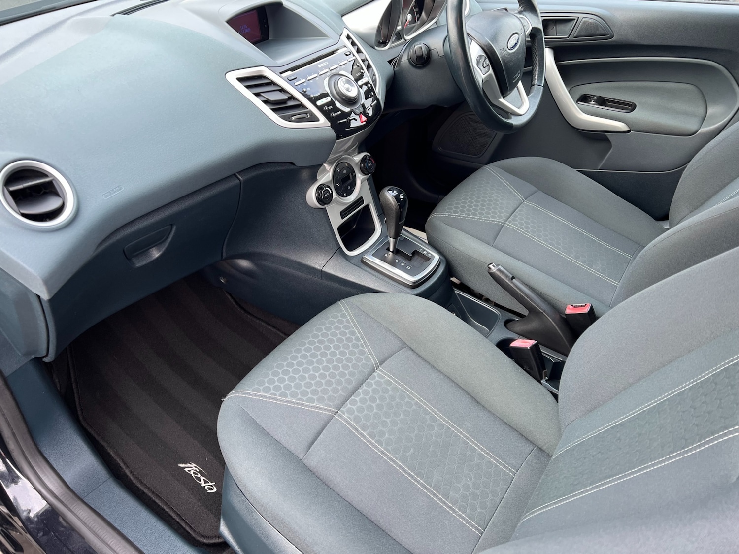 Used Ford Fiesta 2011 for sale - 76544419: Photo 22