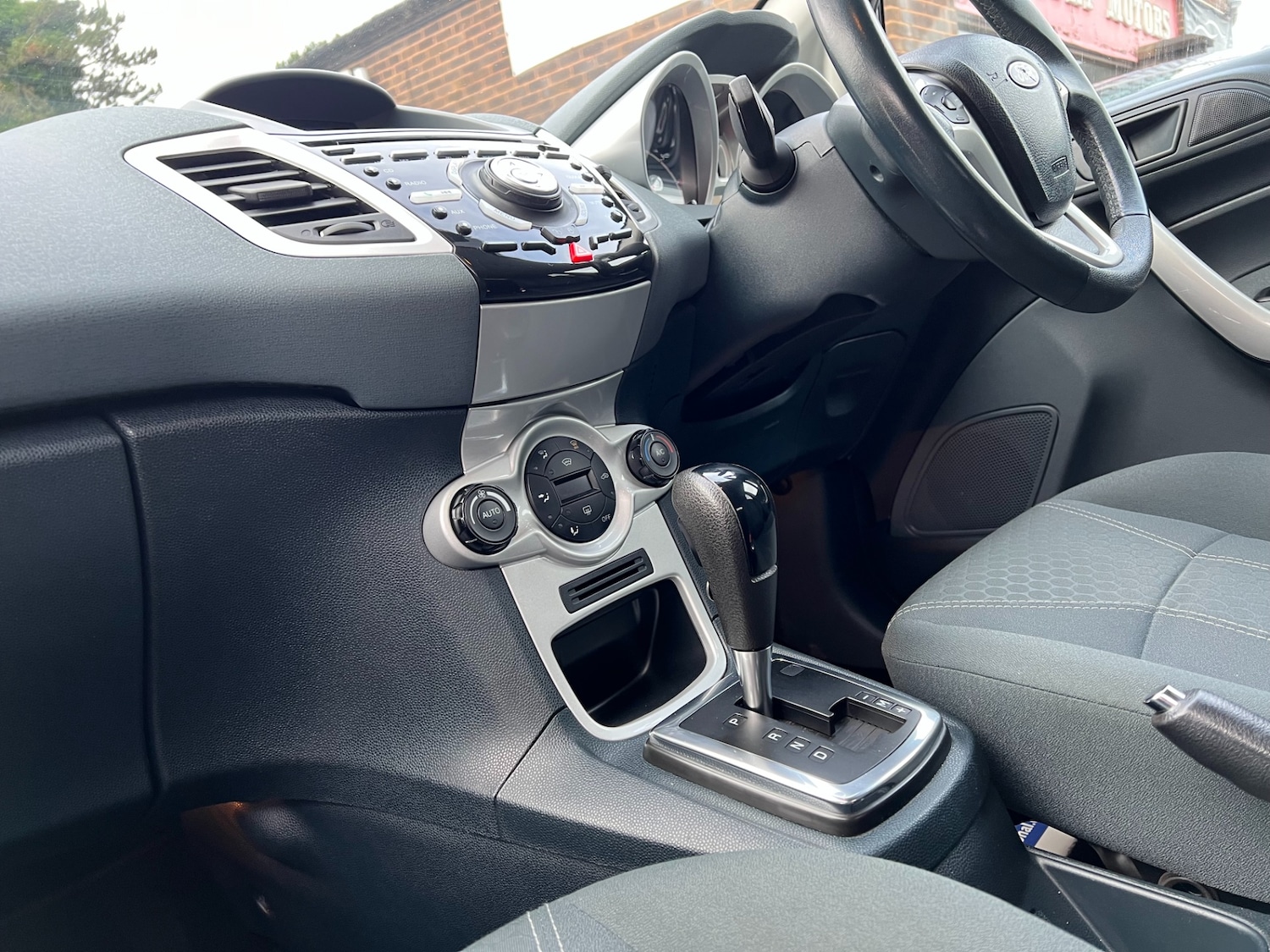 Used Ford Fiesta 2011 for sale - 76544419: Photo 25