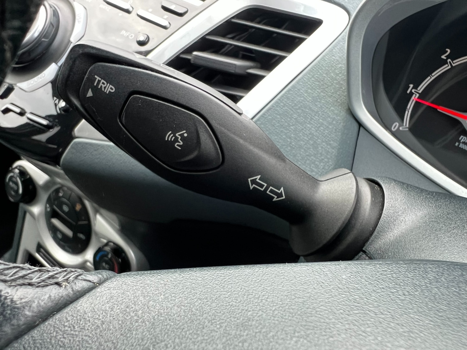 Used Ford Fiesta 2011 for sale - 76544419: Photo 28