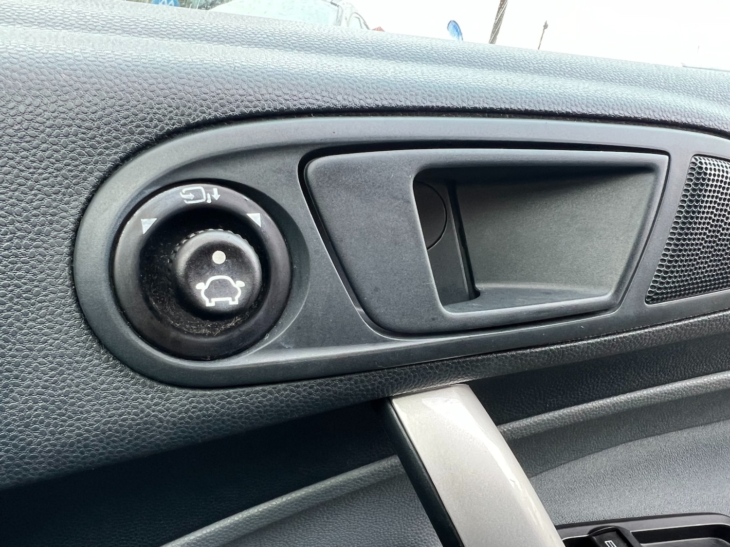 Used Ford Fiesta 2011 for sale - 76544419: Photo 30