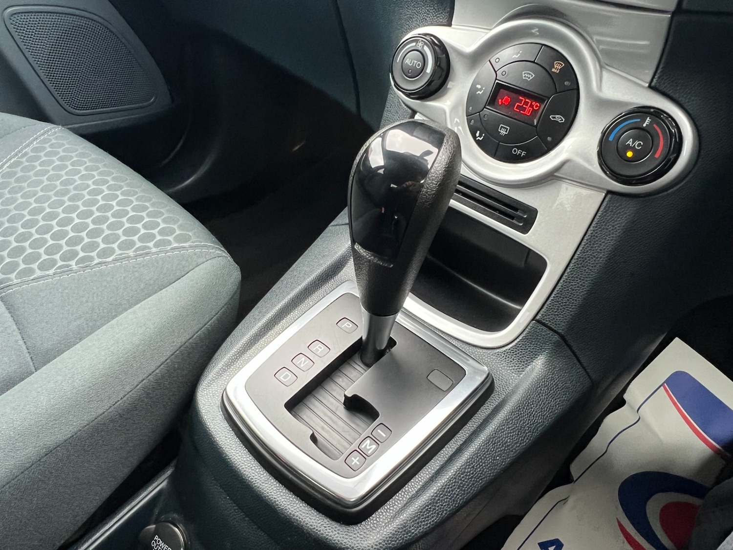 Used Ford Fiesta 2011 for sale - 76544419: Photo 33