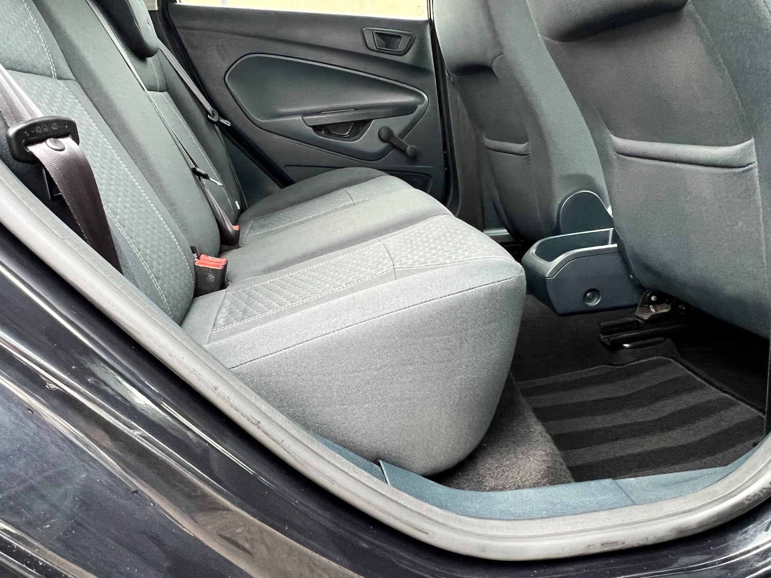 Used Ford Fiesta 2011 for sale - 76544419: Photo 40