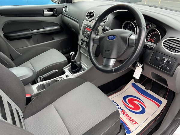 Used Ford Focus 2010 for sale - 76287458: Photo 10