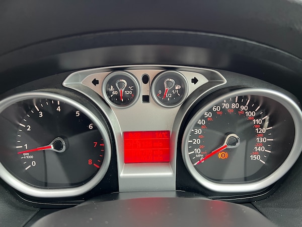 Used Ford Focus 2010 for sale - 76287458: Photo 12