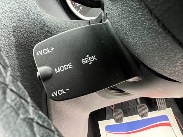 Used Ford Focus 2010 for sale - 76287458: Photo 24