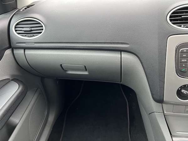 Used Ford Focus 2010 for sale - 76287458: Photo 28