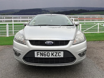 Used Ford Focus 2010 for sale - 76287458: Photo 2
