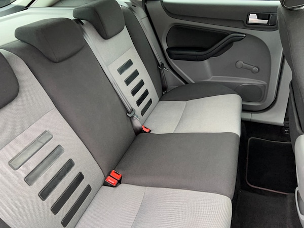 Used Ford Focus 2010 for sale - 76287458: Photo 36