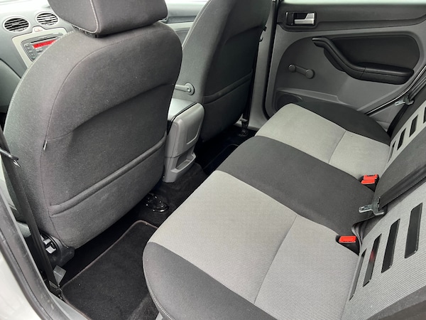 Used Ford Focus 2010 for sale - 76287458: Photo 39