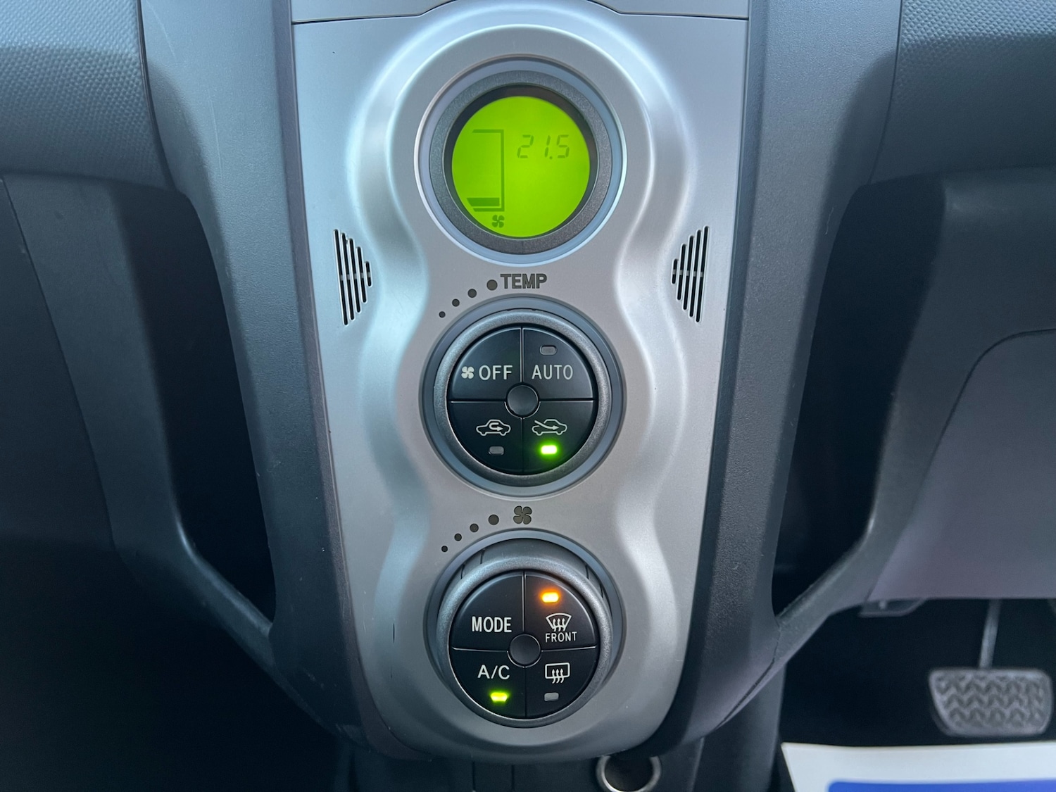 Used Toyota Yaris 2007 for sale - 77475057: Photo 29