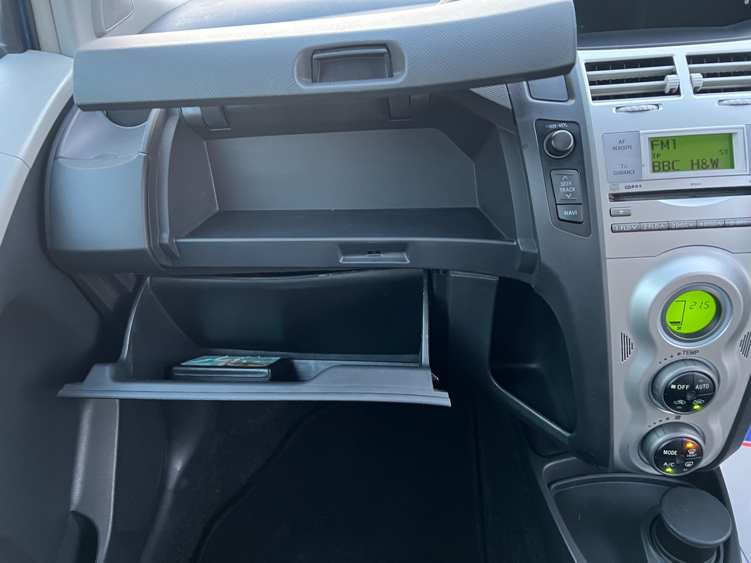 Used Toyota Yaris 2007 for sale - 77475057: Photo 32