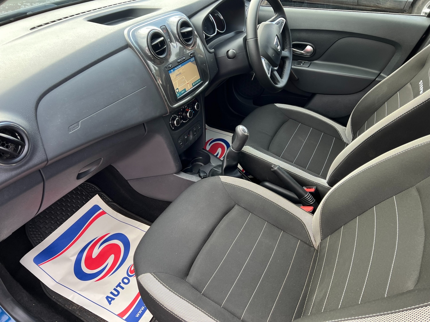 Used Dacia Sandero Stepway 2019 for sale - 77258811: Photo 32