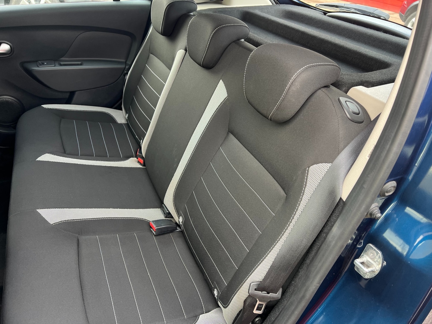 Used Dacia Sandero Stepway 2019 for sale - 77258811: Photo 48