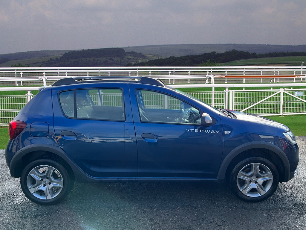 Used Dacia Sandero Stepway 2019 for sale - 77258811: Photo 8