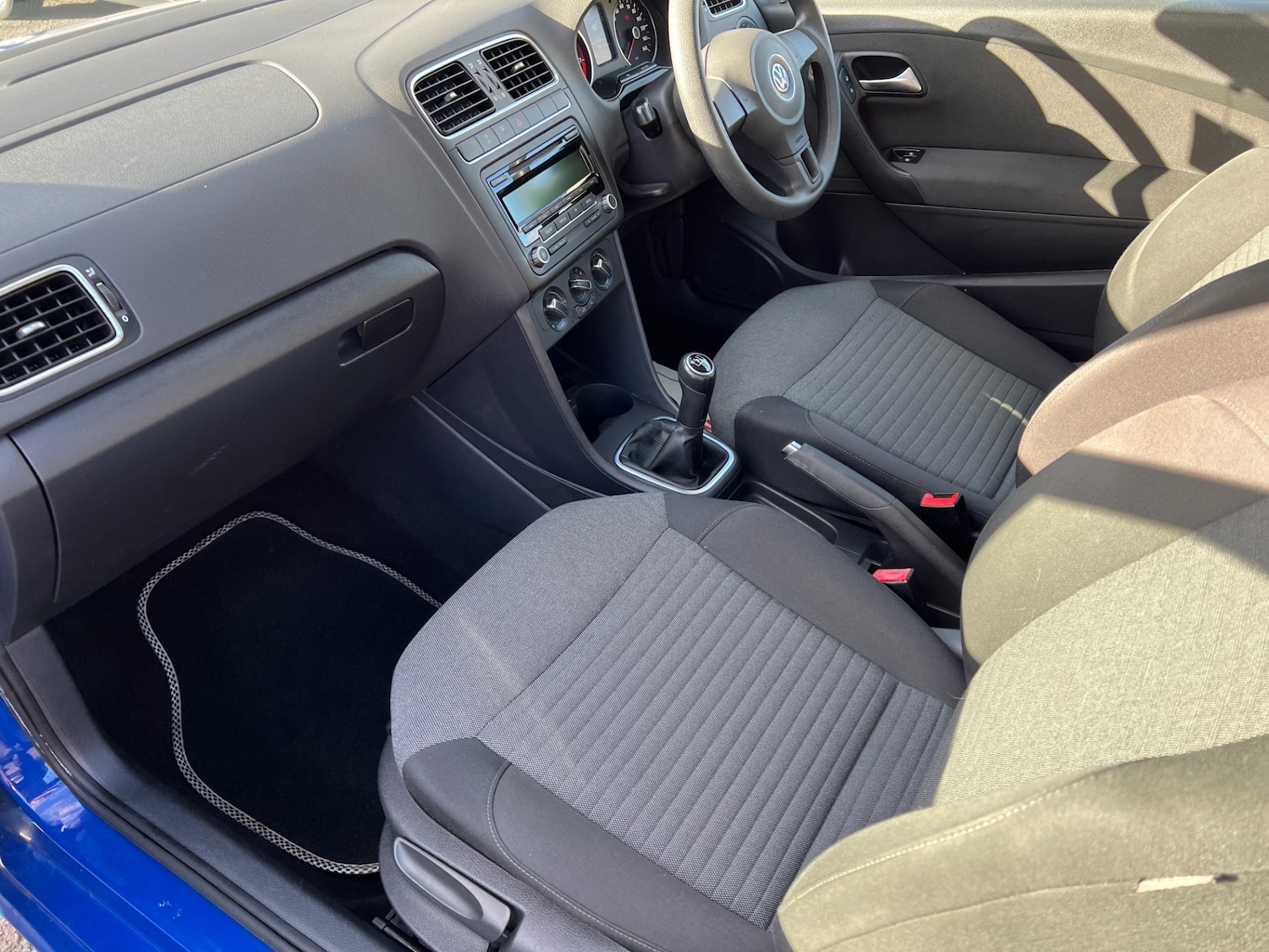 Used Volkswagen Polo 2010 for sale - 76532512: Photo 22