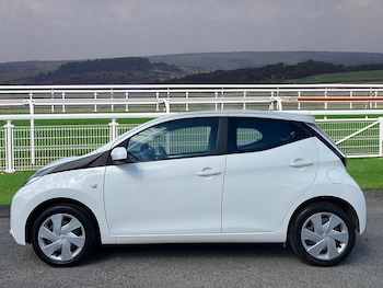 Used Toyota AYGO 2017 for sale - 78081450: Photo