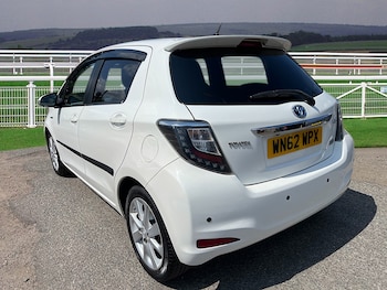 Used Toyota Yaris 2012 for sale - 79295550: Photo