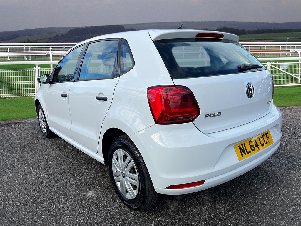Used Volkswagen Polo 2014 for sale - 77701393: Photo 2