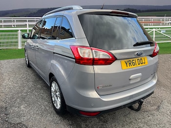 Used Ford Grand C-Max 2011 for sale - 78873815: Photo