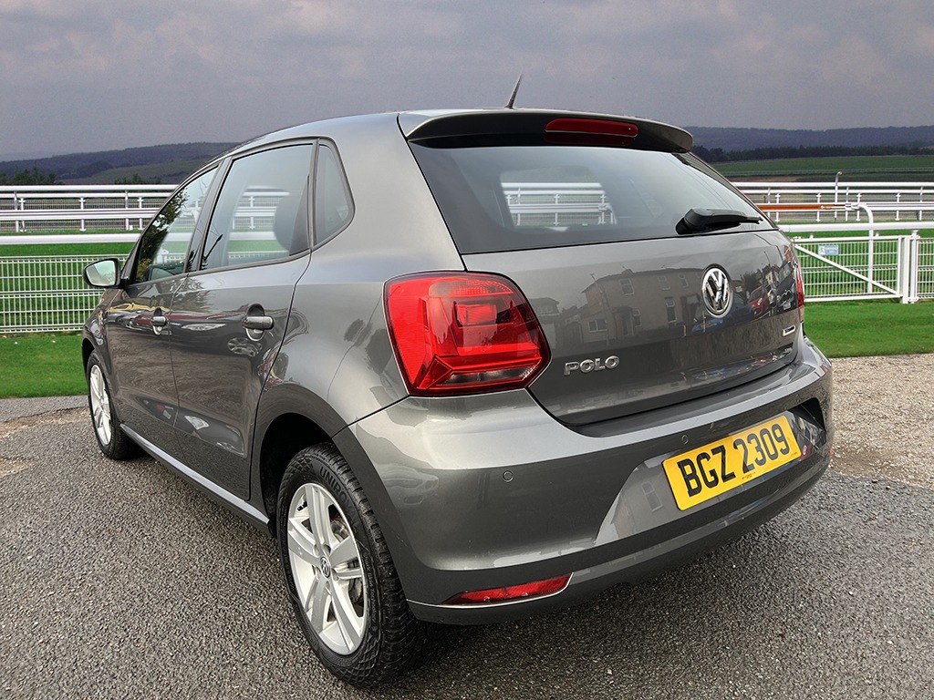 Used Volkswagen Polo 2017 for sale - 76208700: Photo 2