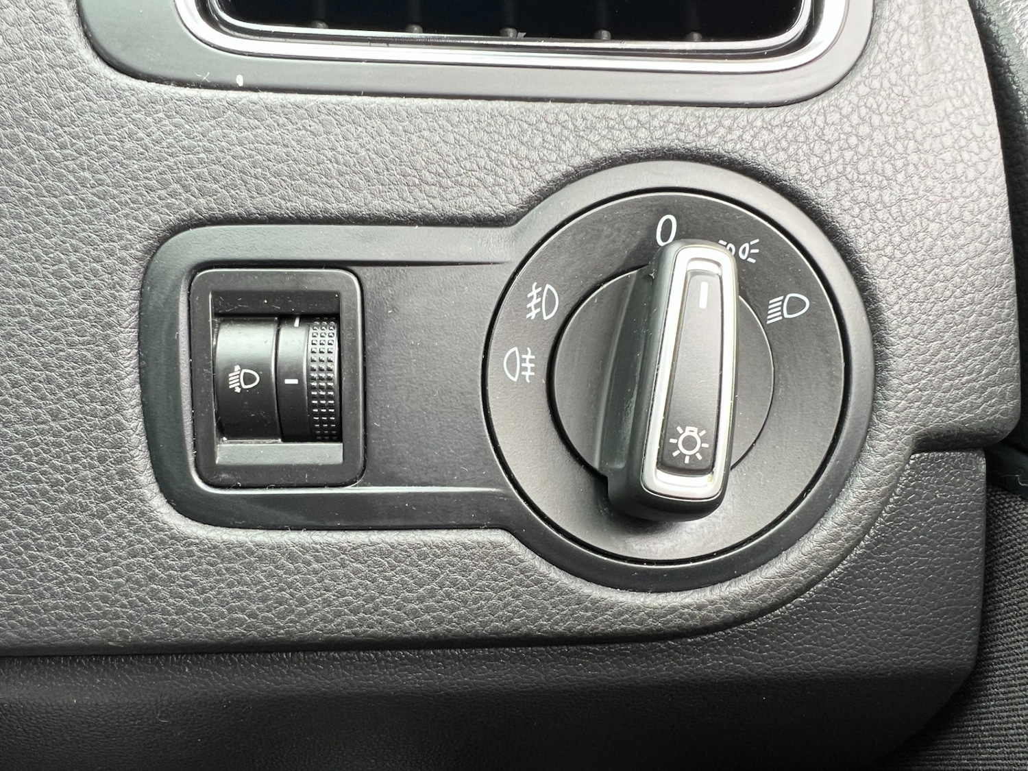 Used Volkswagen Polo 2017 for sale - 76208700: Photo 37