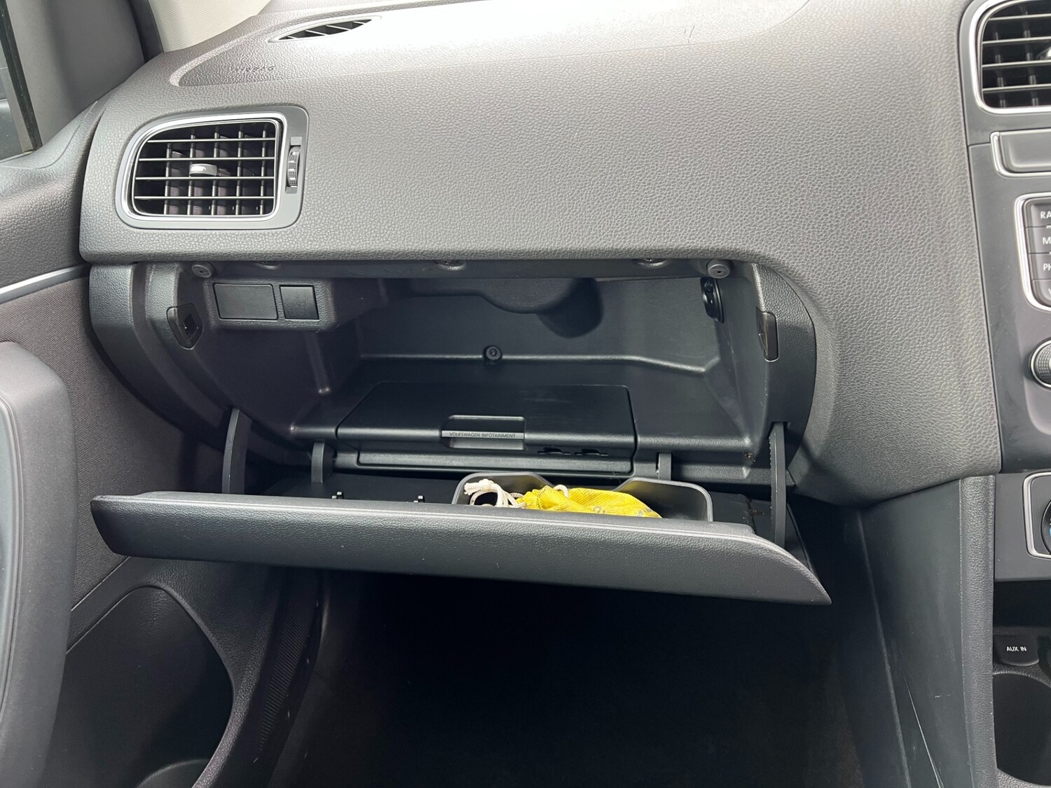 Used Volkswagen Polo 2017 for sale - 76208700: Photo 40