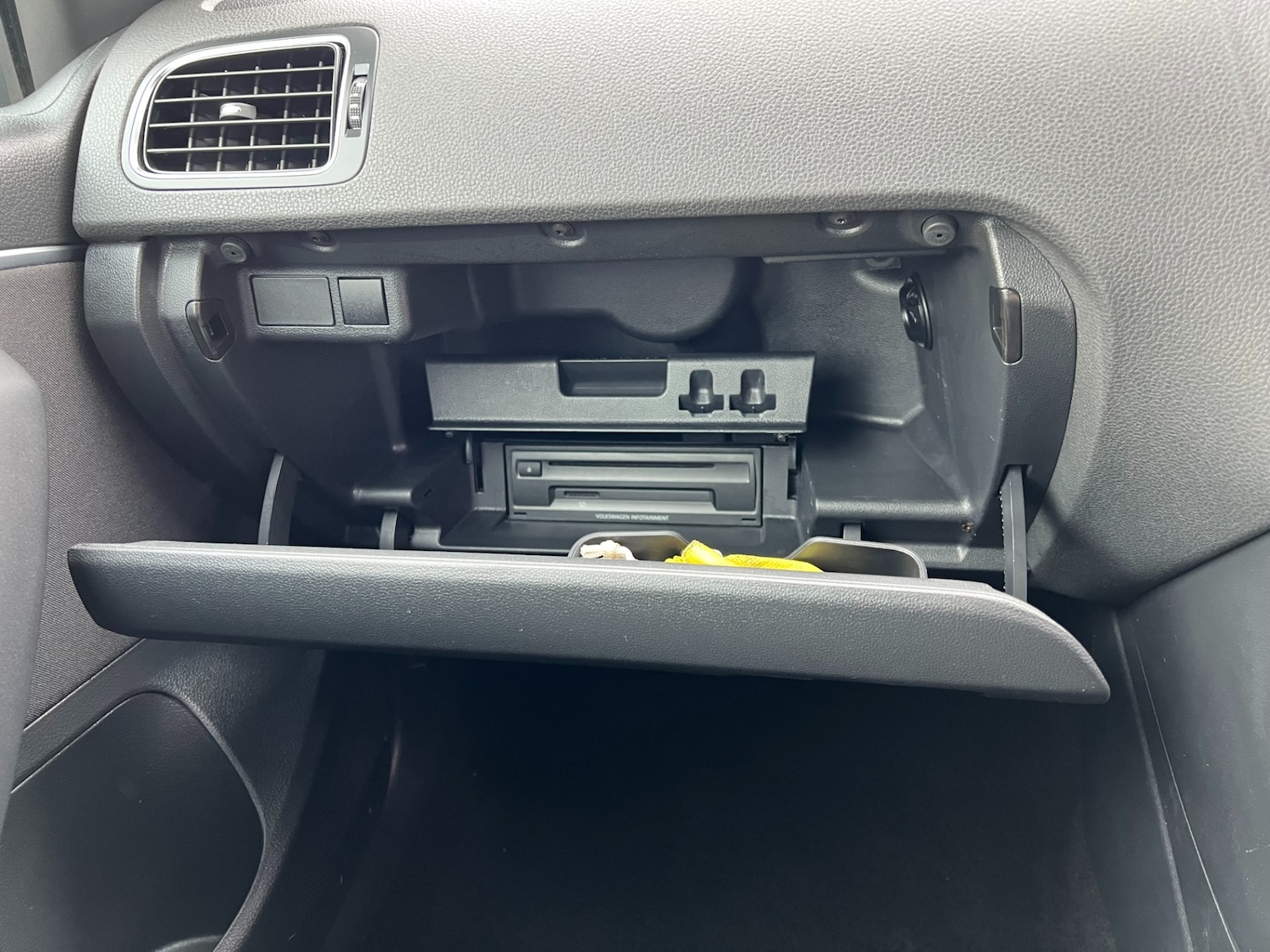 Used Volkswagen Polo 2017 for sale - 76208700: Photo 41