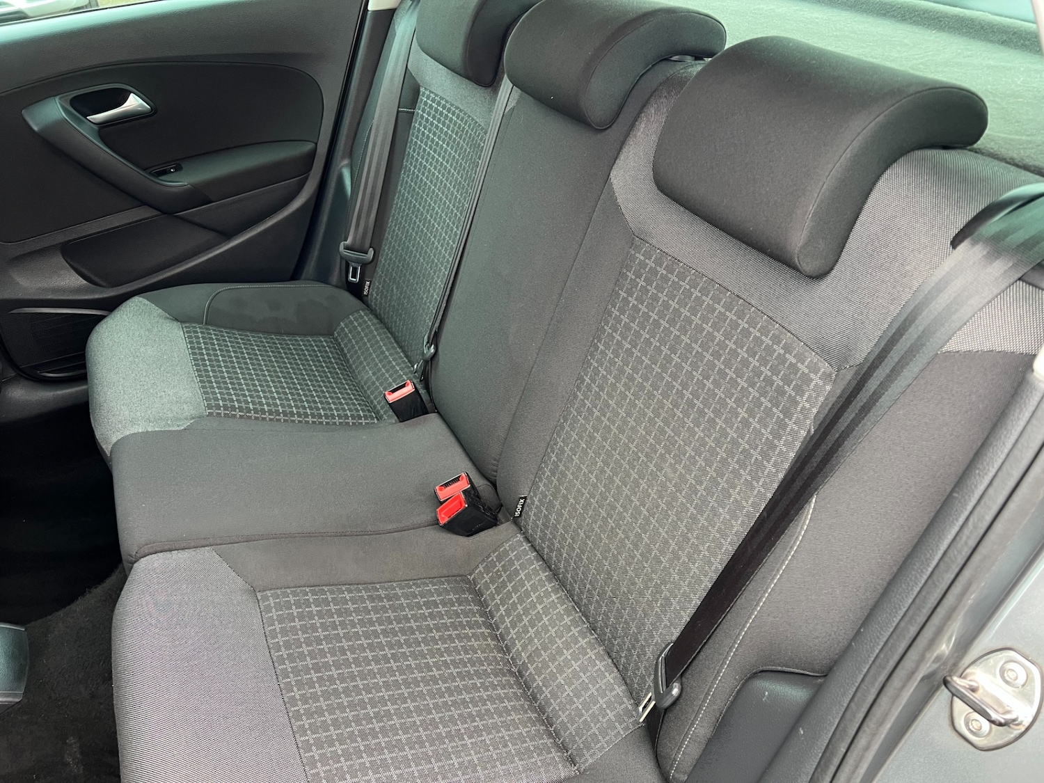 Used Volkswagen Polo 2017 for sale - 76208700: Photo 44