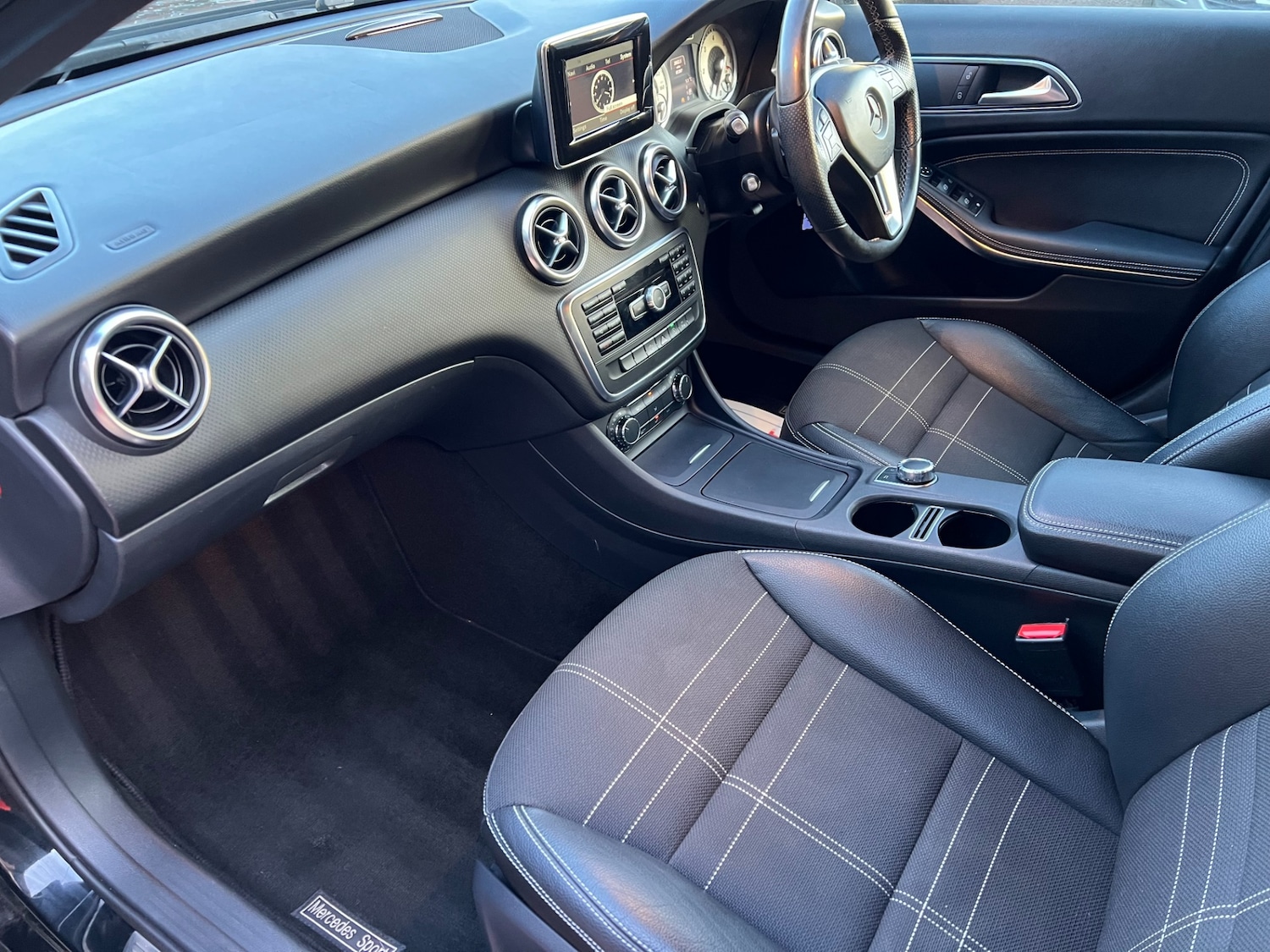 Used Mercedes-Benz A-Class 2015 for sale - 77149710: Photo 11