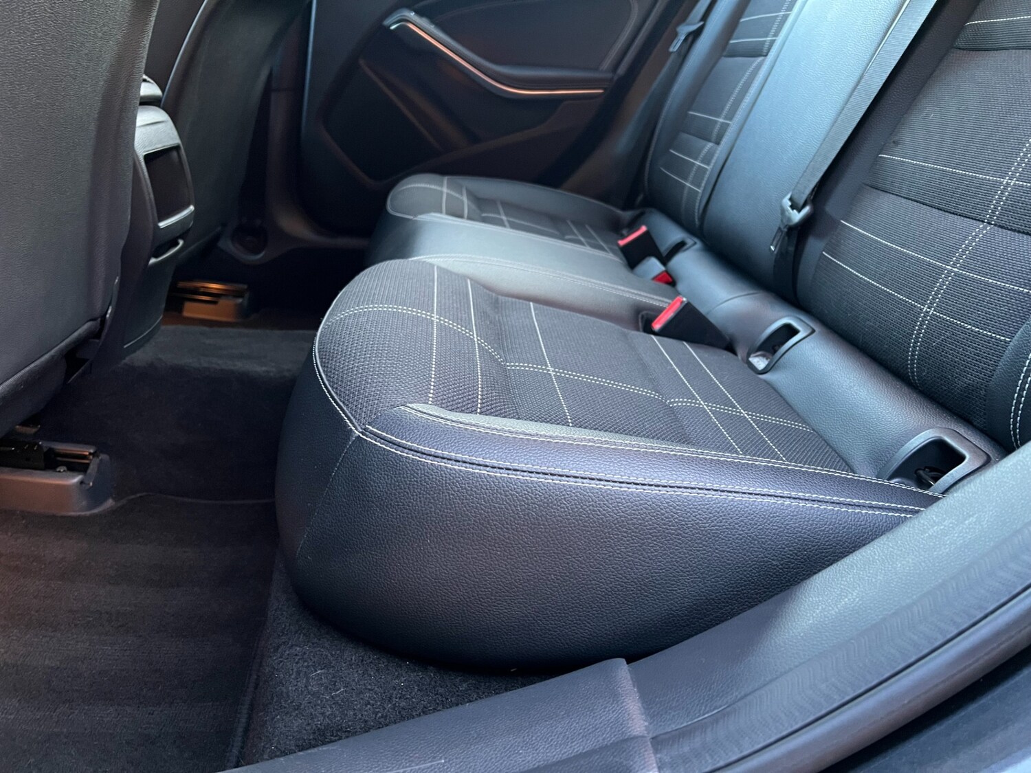 Used Mercedes-Benz A-Class 2015 for sale - 77149710: Photo 16