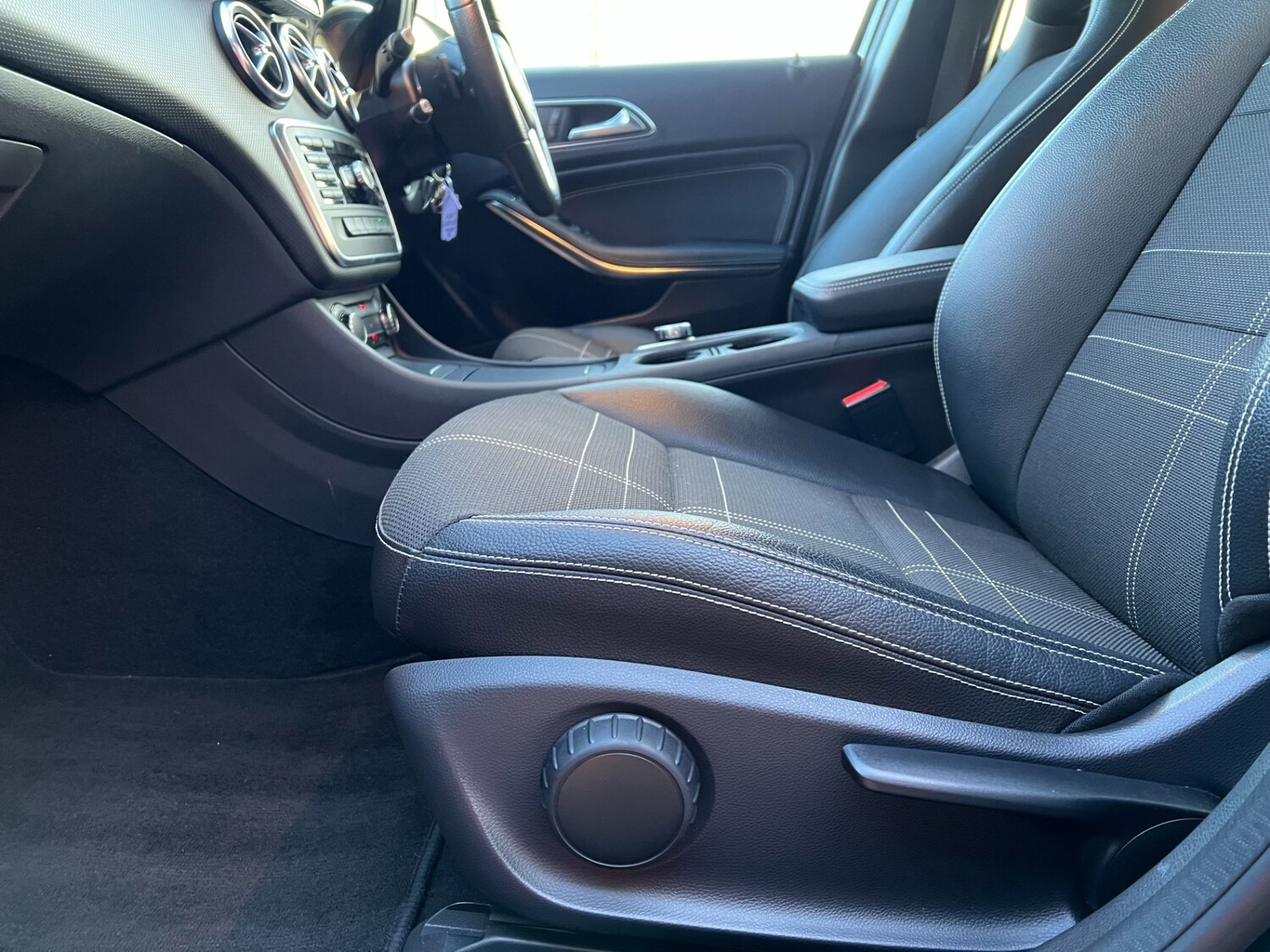 Used Mercedes-Benz A-Class 2015 for sale - 77149710: Photo 32