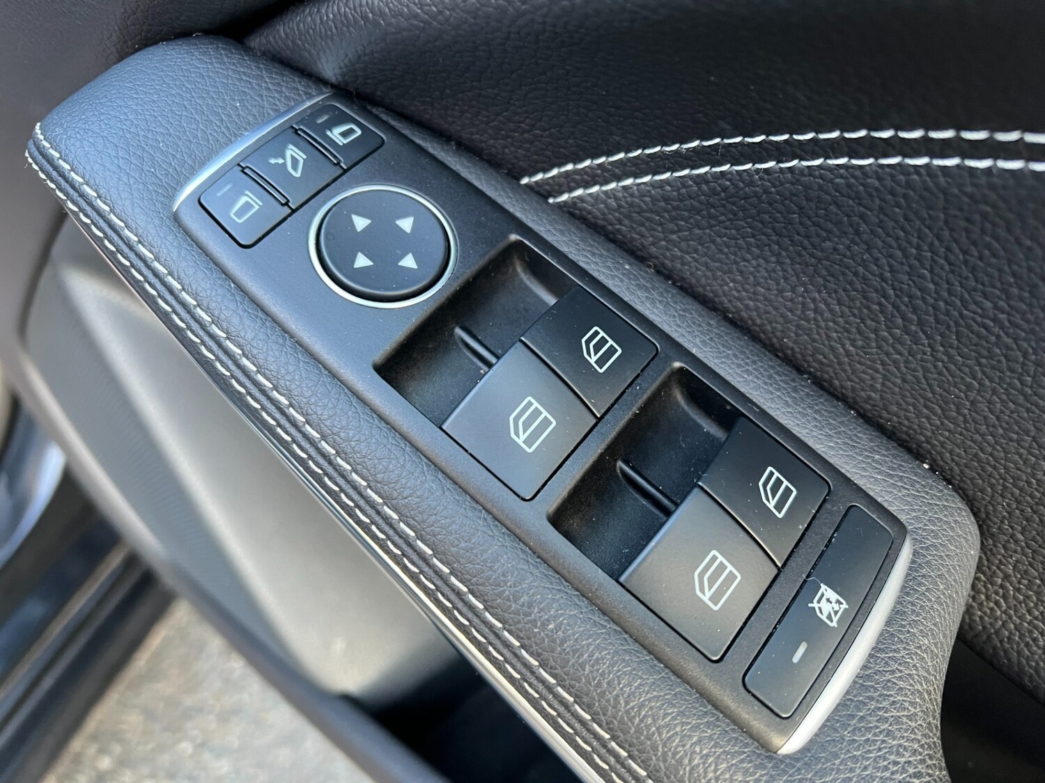 Used Mercedes-Benz A-Class 2015 for sale - 77149710: Photo 47