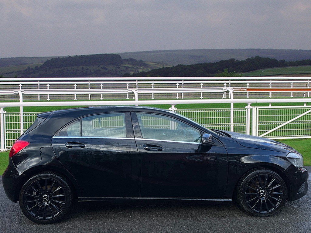 Used Mercedes-Benz A-Class 2015 for sale - 77149710: Photo 8