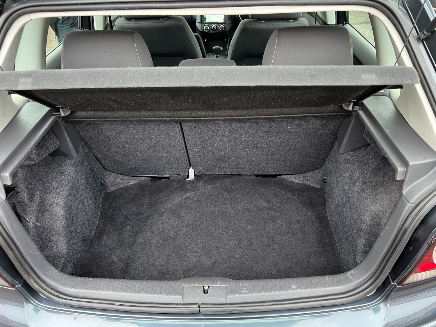 Used Volkswagen Polo 2009 for sale - 77377810: Photo 19