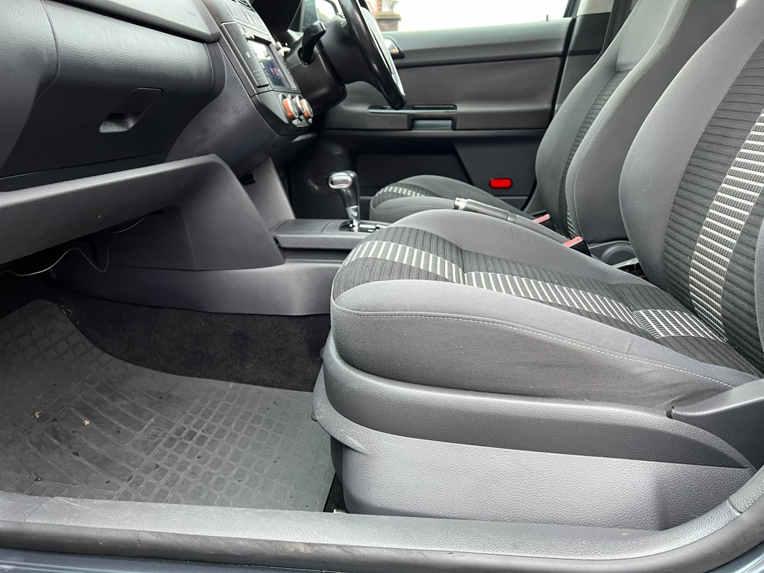 Used Volkswagen Polo 2009 for sale - 77377810: Photo 24