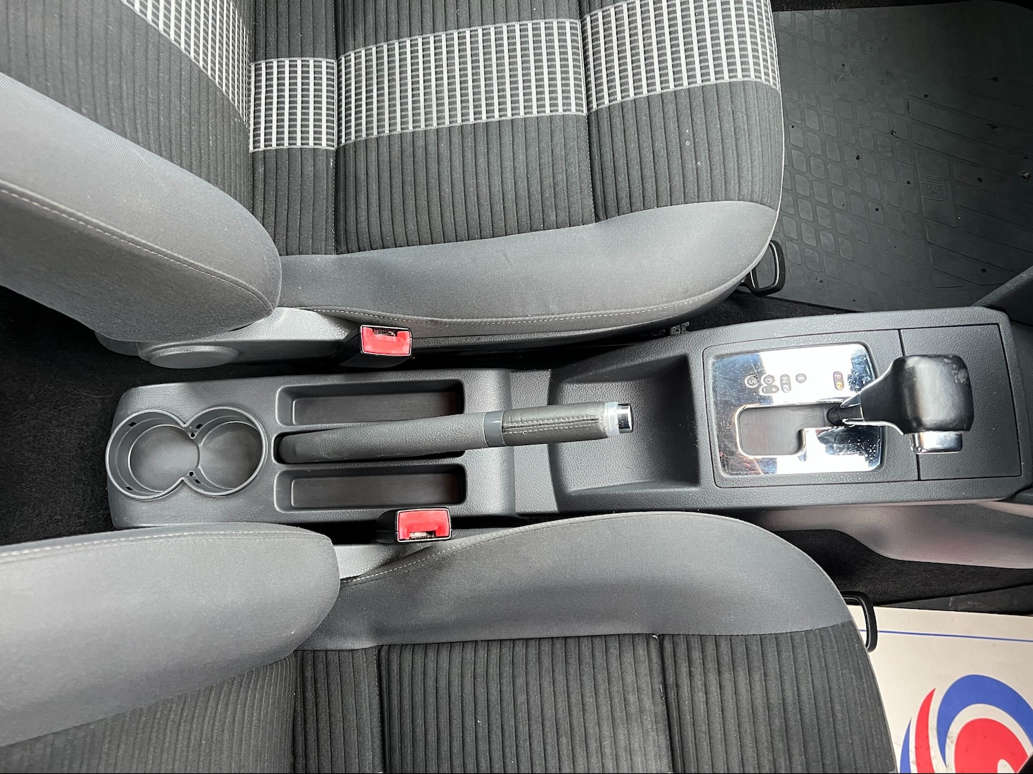 Used Volkswagen Polo 2009 for sale - 77377810: Photo 37