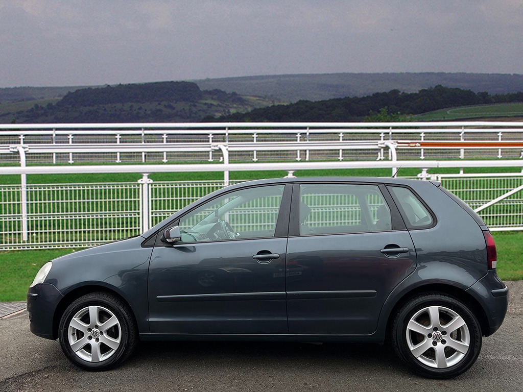 Used Volkswagen Polo 2009 for sale - 77377810: Photo 4