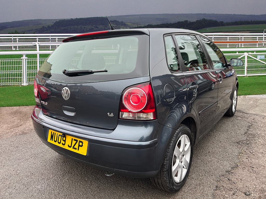 Used Volkswagen Polo 2009 for sale - 77377810: Photo 6