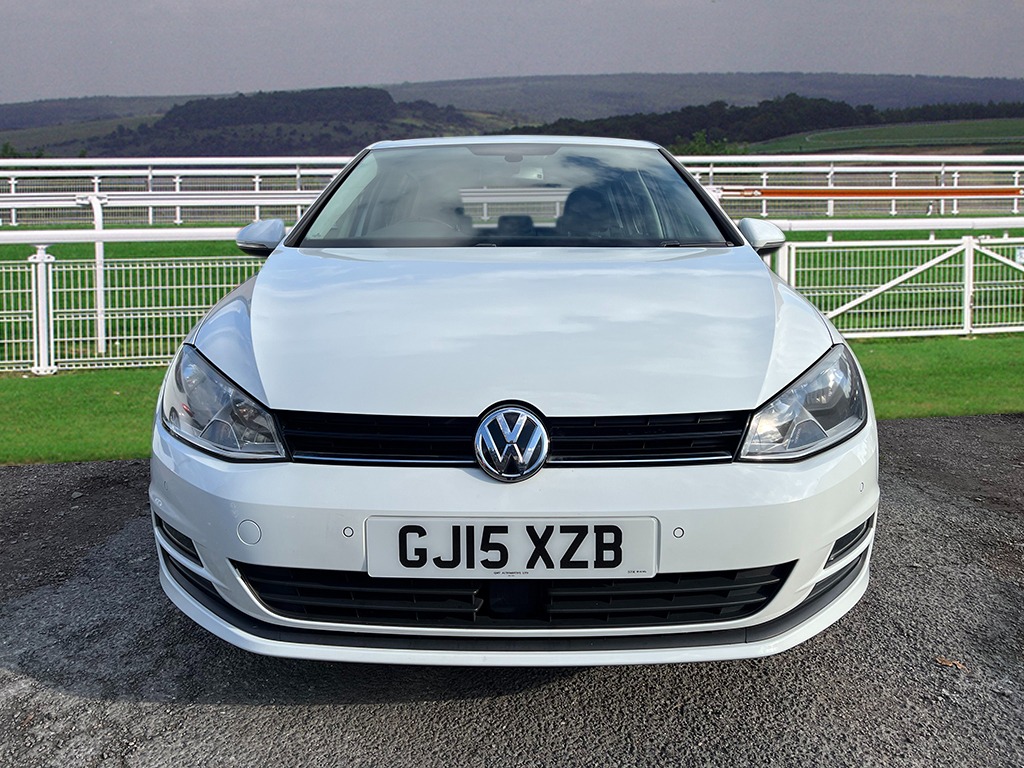 Used Volkswagen Golf 2015 for sale - 76518581: Photo 2