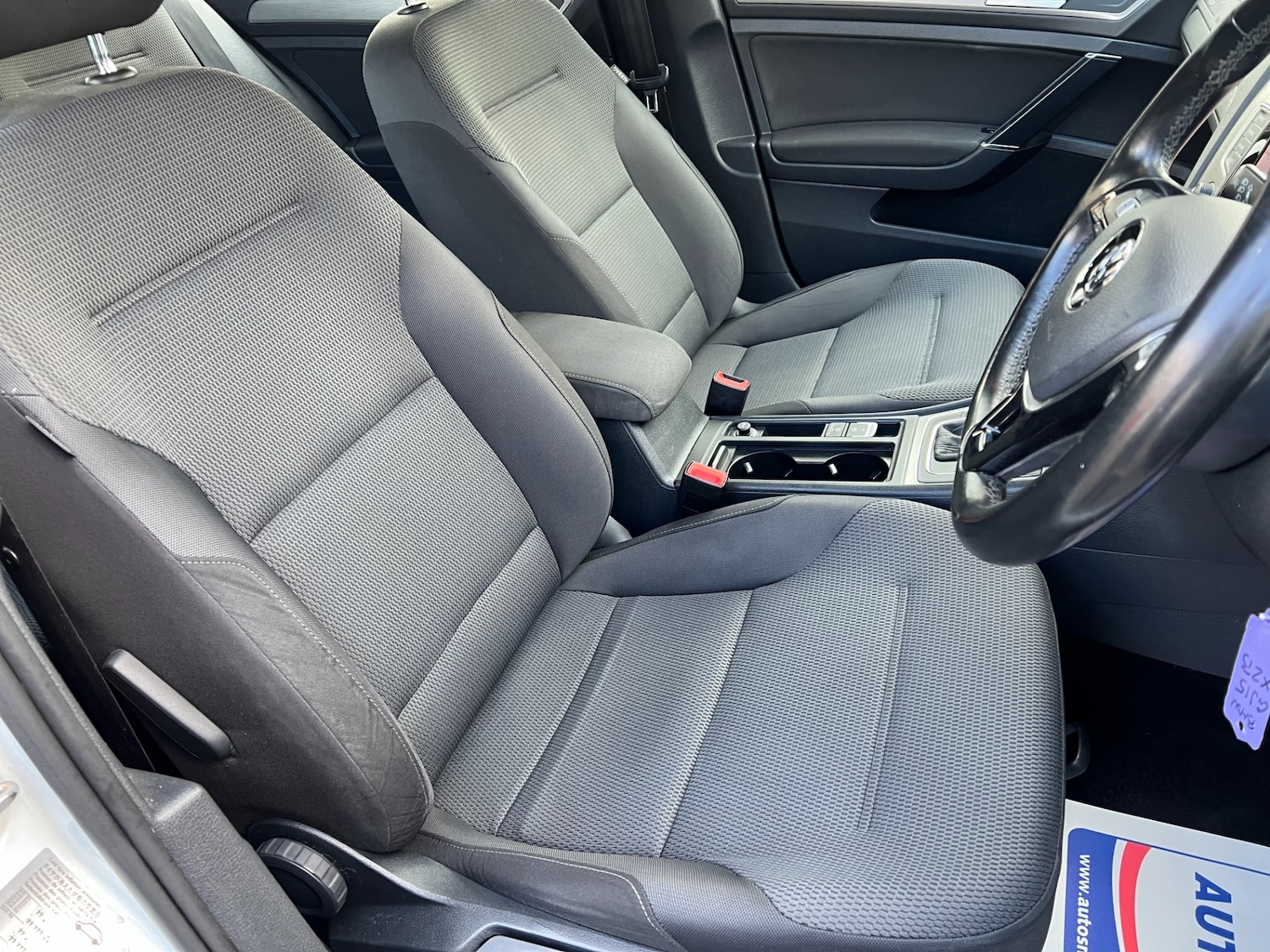 Used Volkswagen Golf 2015 for sale - 76518581: Photo 22