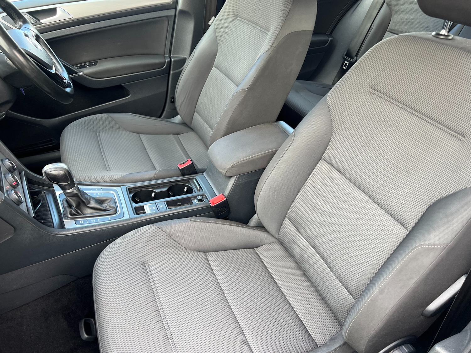 Used Volkswagen Golf 2015 for sale - 76518581: Photo 25