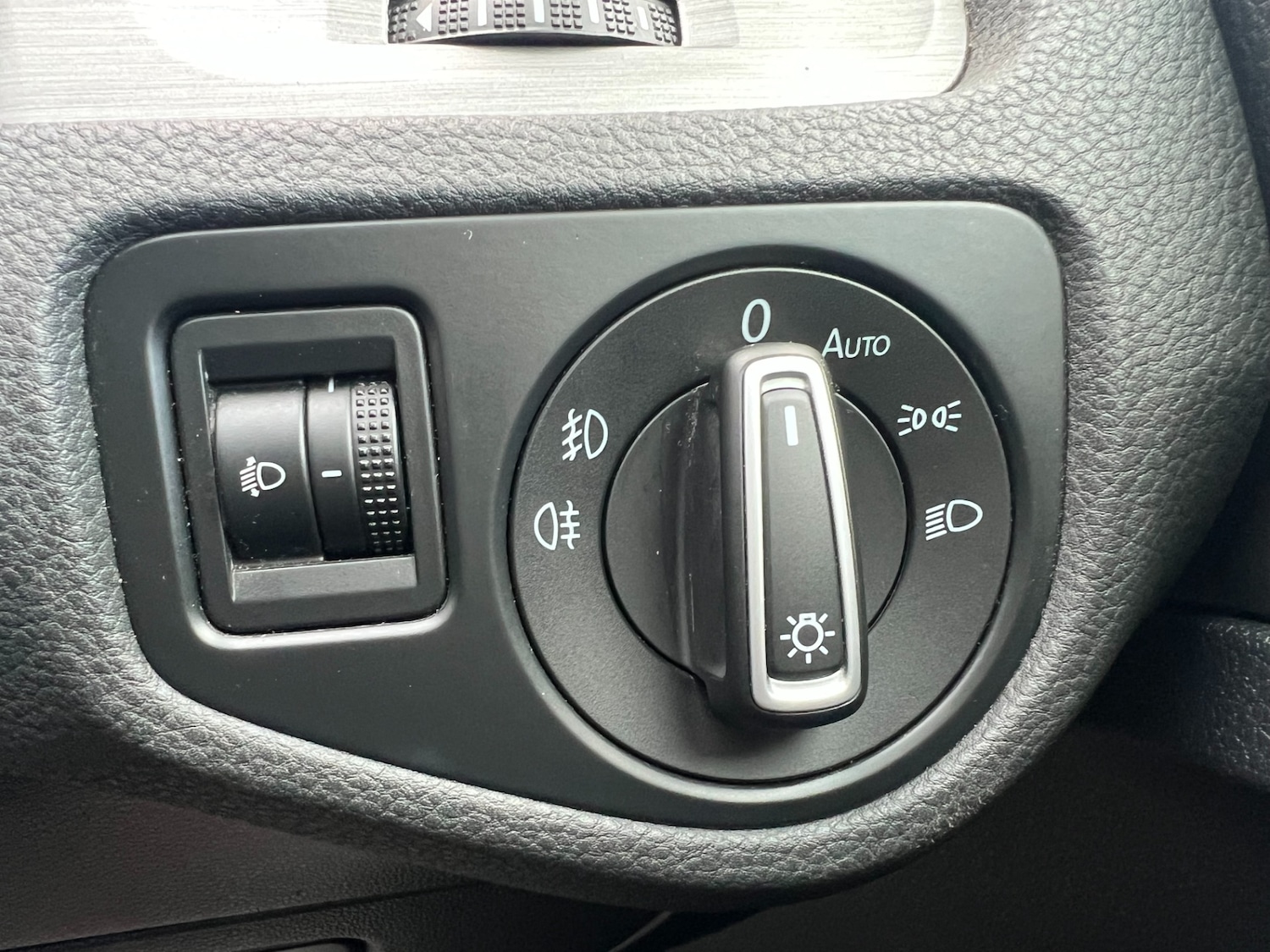 Used Volkswagen Golf 2015 for sale - 76518581: Photo 38