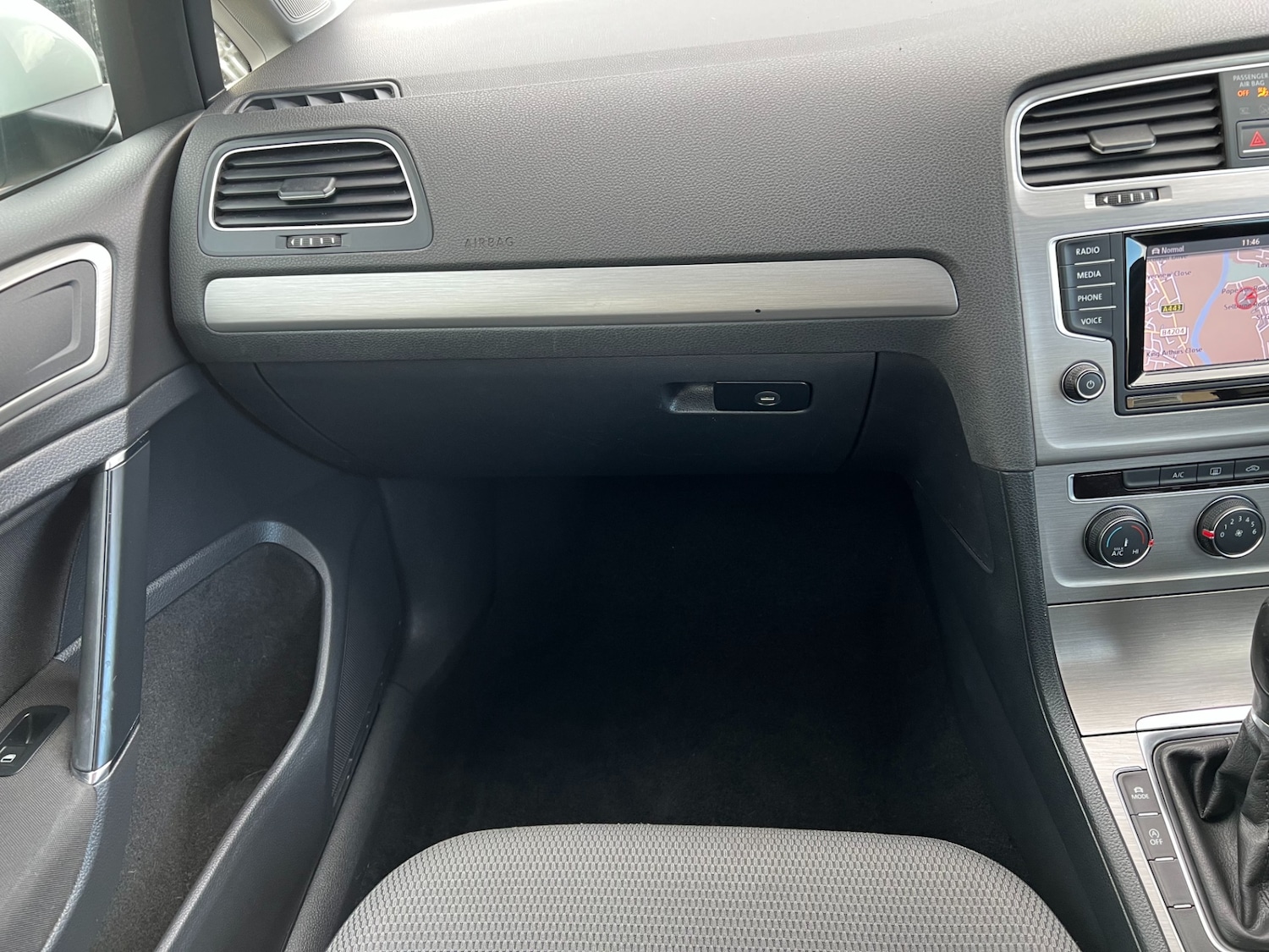 Used Volkswagen Golf 2015 for sale - 76518581: Photo 41