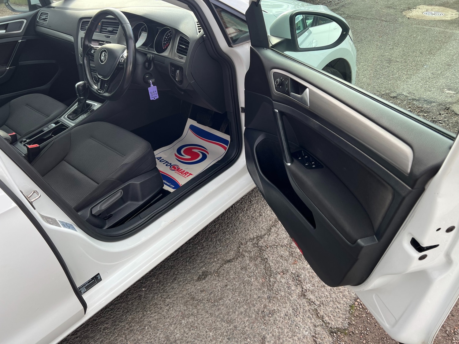 Used Volkswagen Golf 2015 for sale - 76518581: Photo 56