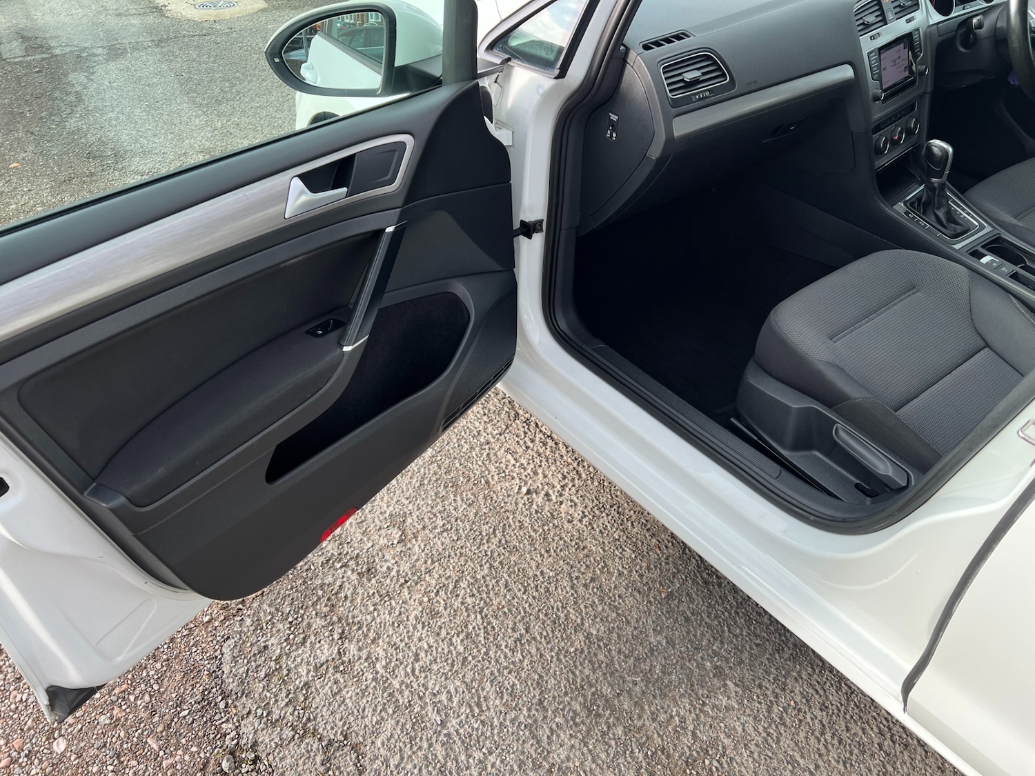 Used Volkswagen Golf 2015 for sale - 76518581: Photo 58