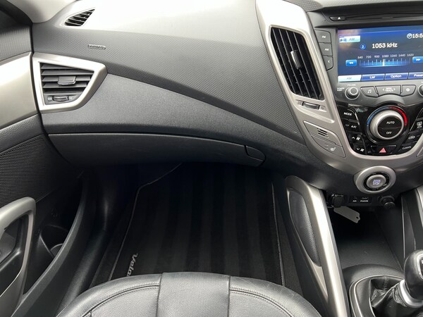 Used Hyundai Veloster 2012 for sale - 76115688: Photo 33
