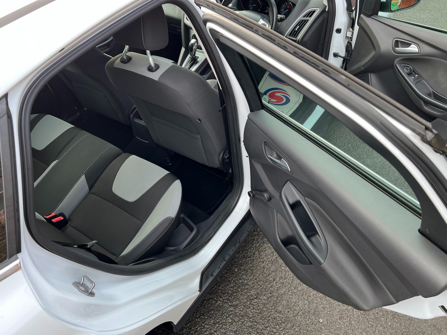 Used Ford Focus 2012 for sale - 76948541: Photo 26