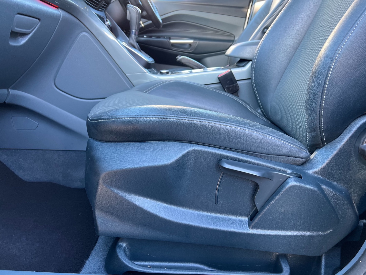 Used Ford C-Max 2013 for sale - 76625430: Photo 25