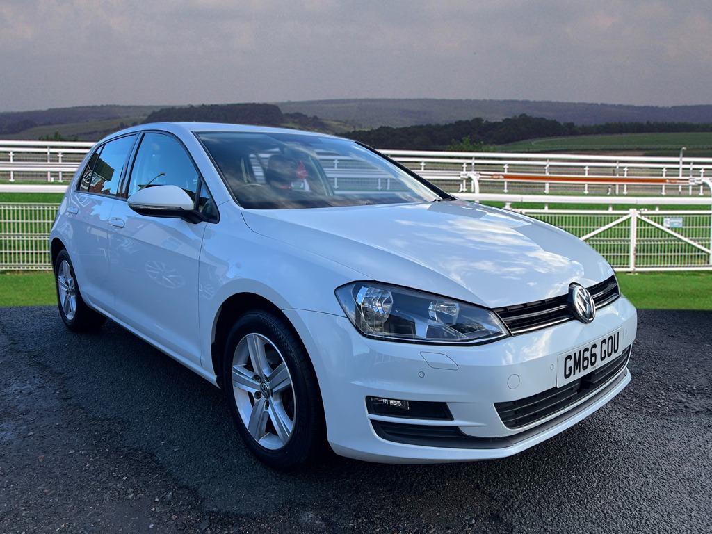 Used Volkswagen Golf 2017 for sale - 77006306: Photo 1